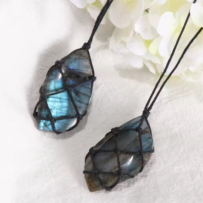 PrimeLuxe™ Dragon Heart Labradorite Necklace
